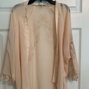 Cream Colored Embroidered Kimono